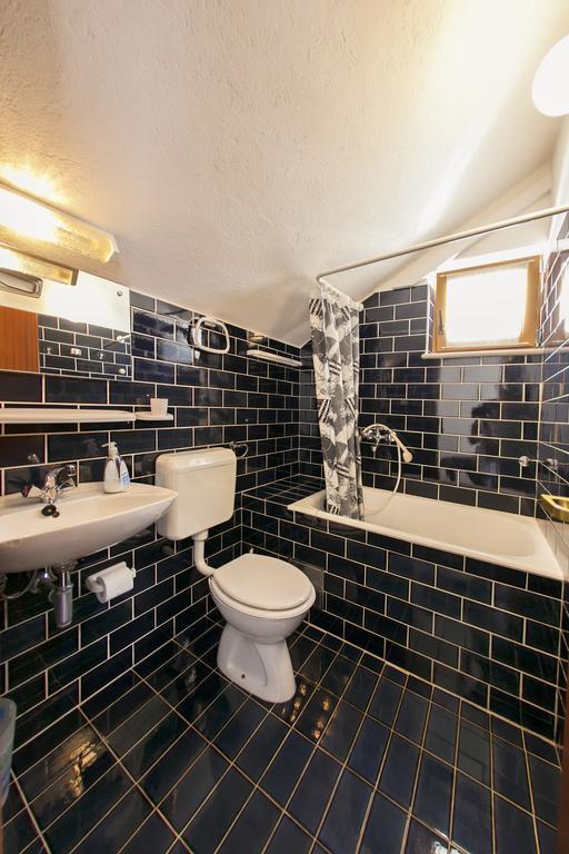 Apartments Benika Bol Room photo